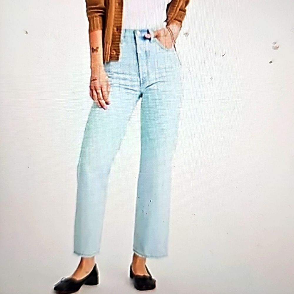Levi’s‎ Ribcage Straight Ankle in Middle Road Size 26